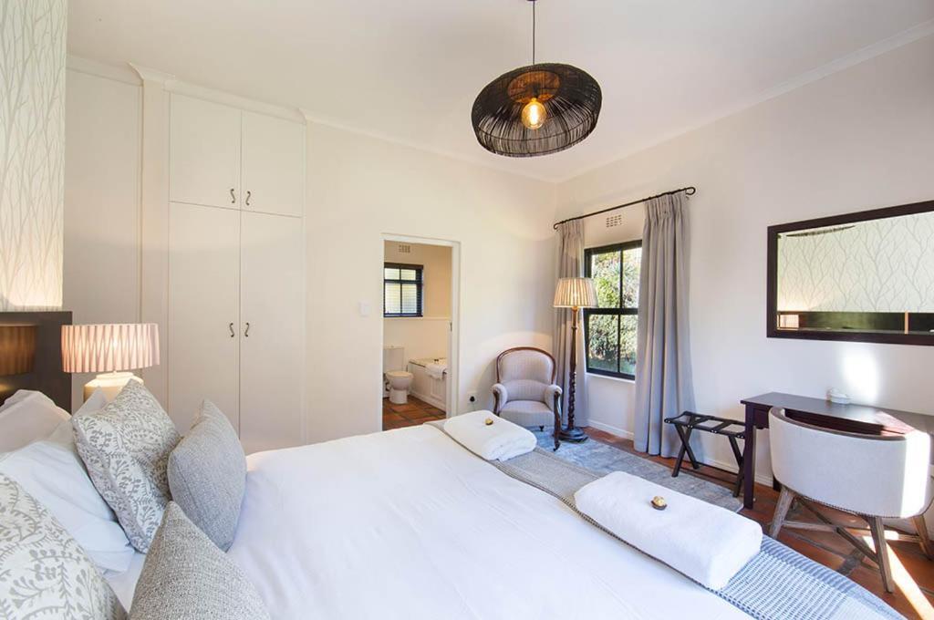 Bartinney Private Cellar Banhoek Stellenbosch Exteriör bild