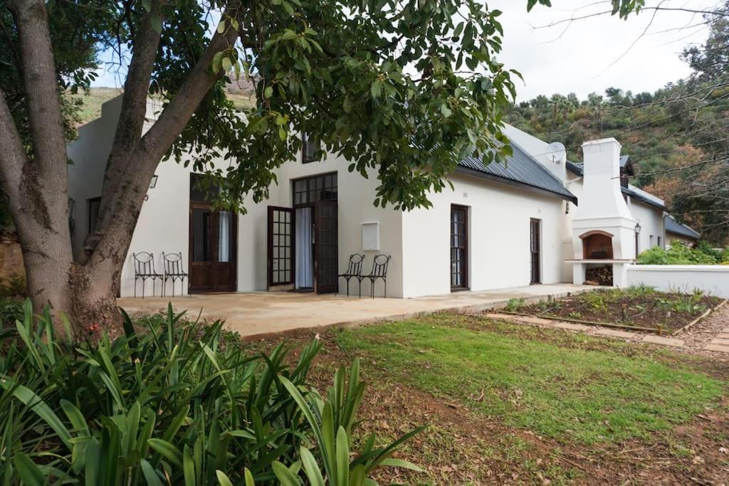 Bartinney Private Cellar Banhoek Stellenbosch Exteriör bild